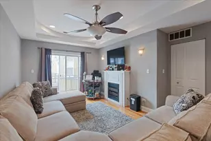 7050 N Damen Ave, Chicago, IL 60645 - Photo 3
