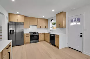 5311 Grove St, Skokie, IL 60077 - Photo 17