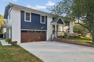147 Monroe St, Oswego, IL 60543 - Photo 3