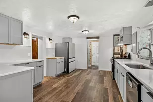 300 Adams St, Ottawa, IL 61350 - Photo 7