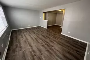 7832 S Cregier Ave, Chicago, IL 60649 - Photo 3
