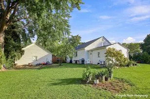 906 Ridge Ave, Mundelein, IL 60060 - Photo 21