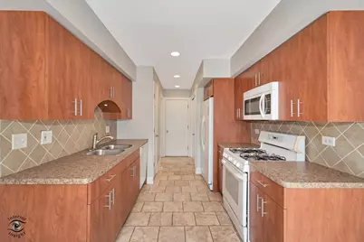 9327 Bradford Lane, Orland Park, IL 60462 - Photo 13