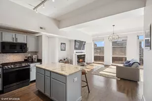 165 N Canal St, Chicago, IL 60606 - Photo 9