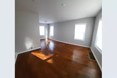 10809 S Avenue O, Chicago, IL 60617 - Photo 3