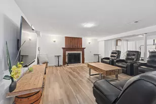 2928 W 92nd St, Evergreen Park, IL 60805 - Photo 21