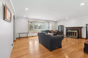 2928 W 92nd St, Evergreen Park, IL 60805 - Photo 5
