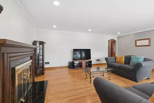 2928 W 92nd St, Evergreen Park, IL 60805 - Photo 7