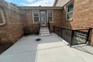 2928 W 92nd St, Evergreen Park, IL 60805 - Photo 27