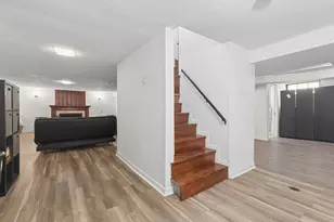 2928 W 92nd St, Evergreen Park, IL 60805 - Photo 19