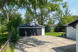 20 Maricopa Ln, Hoffman Estates, IL 60169 - Photo 39