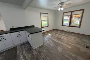 11407 S Avon Ave, Alsip, IL 60803 - Photo 9