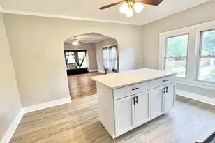 170 S Porter St, Elgin, IL 60120 - Photo 7