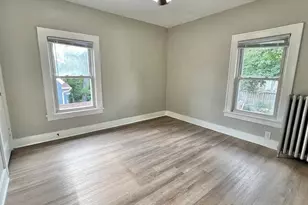 170 S Porter St, Elgin, IL 60120 - Photo 13