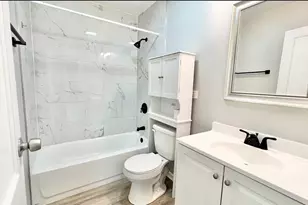 170 S Porter St, Elgin, IL 60120 - Photo 11