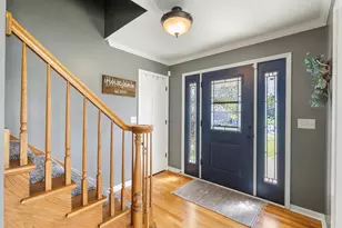 205 Spruce Ct, Yorkville, IL 60560 - Photo 5