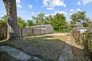 820 E 90th Pl, Chicago, IL 60619 - Photo 21