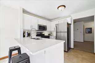 2254 Petworth Ct, Naperville, IL 60565 - Photo 11