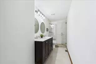 2254 Petworth Ct, Naperville, IL 60565 - Photo 17