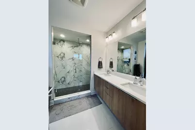 3644 W Belmont Avenue #2, Chicago, IL 60618 - Photo 7