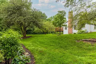 230 Parktrail Ct, Schaumburg, IL 60173 - Photo 3