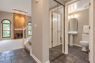 230 Parktrail Ct, Schaumburg, IL 60173 - Photo 19