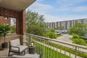 8727 W Bryn Mawr Ave, Chicago, IL 60631 - Photo 9