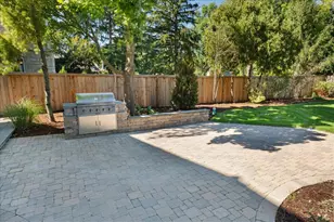 2604 Blackhawk Rd, Wilmette, IL 60091 - Photo 9