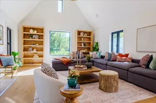 2604 Blackhawk Rd, Wilmette, IL 60091 - Photo 3
