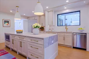 2604 Blackhawk Rd, Wilmette, IL 60091 - Photo 5