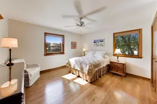 570 N Forest Dr, Addison, IL 60101 - Photo 33