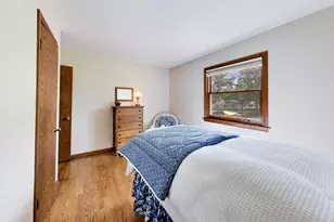 570 N Forest Dr, Addison, IL 60101 - Photo 35