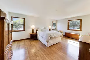 570 N Forest Dr, Addison, IL 60101 - Photo 25