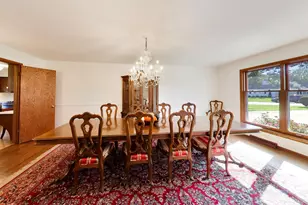 570 N Forest Dr, Addison, IL 60101 - Photo 13