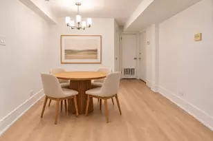 708 W Buckingham Pl, Chicago, IL 60657 - Photo 11