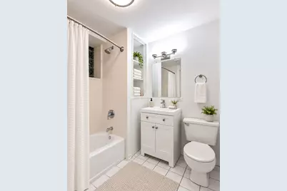 708 W Buckingham Place #G, Chicago, IL 60657 - Photo 15