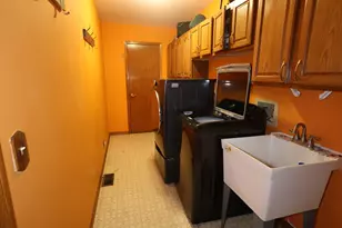 2166 Jordan Ln, Elgin, IL 60123 - Photo 7