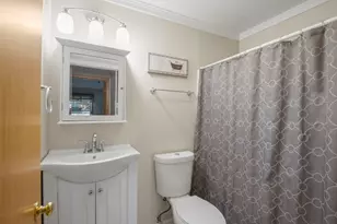 4316 W Shamrock Ln, McHenry, IL 60050 - Photo 13
