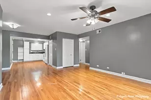 9402 Bay Colony Dr, Des Plaines, IL 60016 - Photo 7