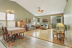 393 Switchgrass Dr, Round Lake, IL 60073 - Photo 9