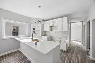 10220 S Indiana Ave, Chicago, IL 60628 - Photo 5