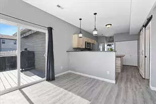 70 E S Ave, Cortland, IL 60112 - Photo 5