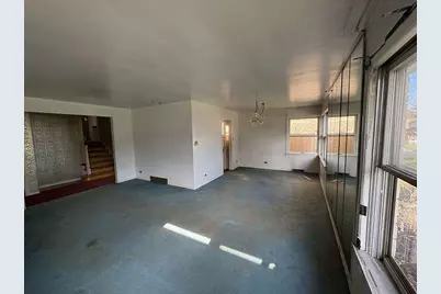 9648 S Indiana Avenue, Chicago, IL 60628 - Photo 5