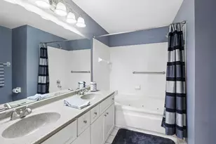 110 Hemstead St, Lake Bluff, IL 60044 - Photo 21