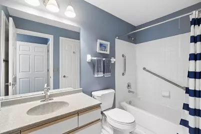 110 Hemstead Street, Lake Bluff, IL 60044 - Photo 19