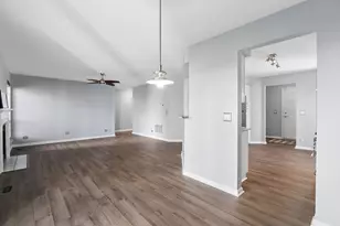 110 Hemstead St, Lake Bluff, IL 60044 - Photo 9
