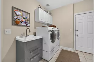 21W751 Maple Ave, Medinah, IL 60157 - Photo 19