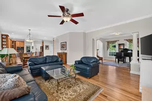 21W751 Maple Ave, Medinah, IL 60157 - Photo 5