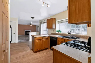 3140 Medford Court, Aurora, IL 60504 - Photo 9