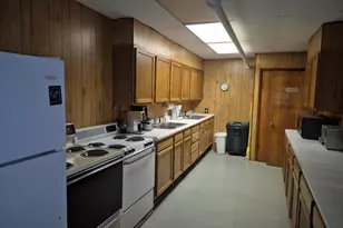 190 E Grove St, Sheldon, IL 60966 - Photo 11
